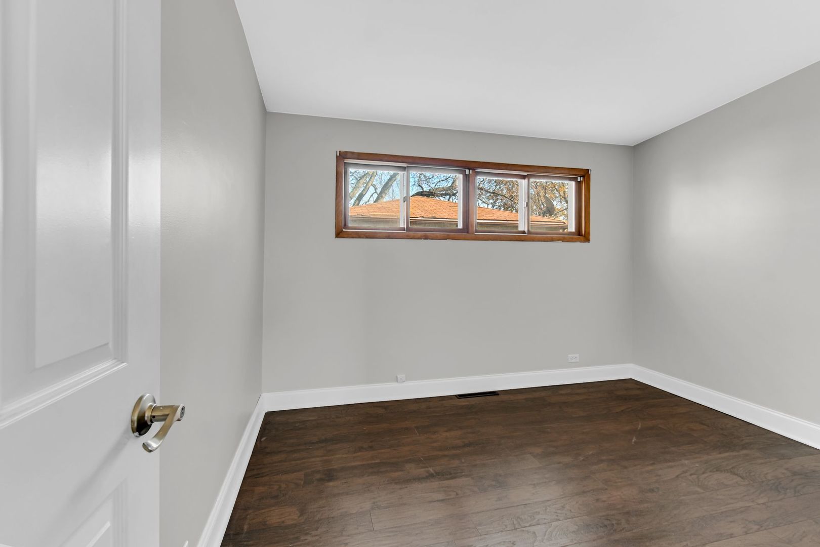 7943 W 97th Place, Hickory Hills, IL 60457