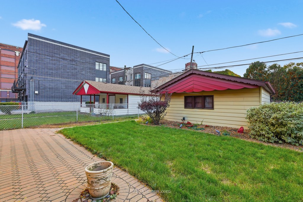 3840 S Wolcott Avenue #2, Chicago, IL 60609