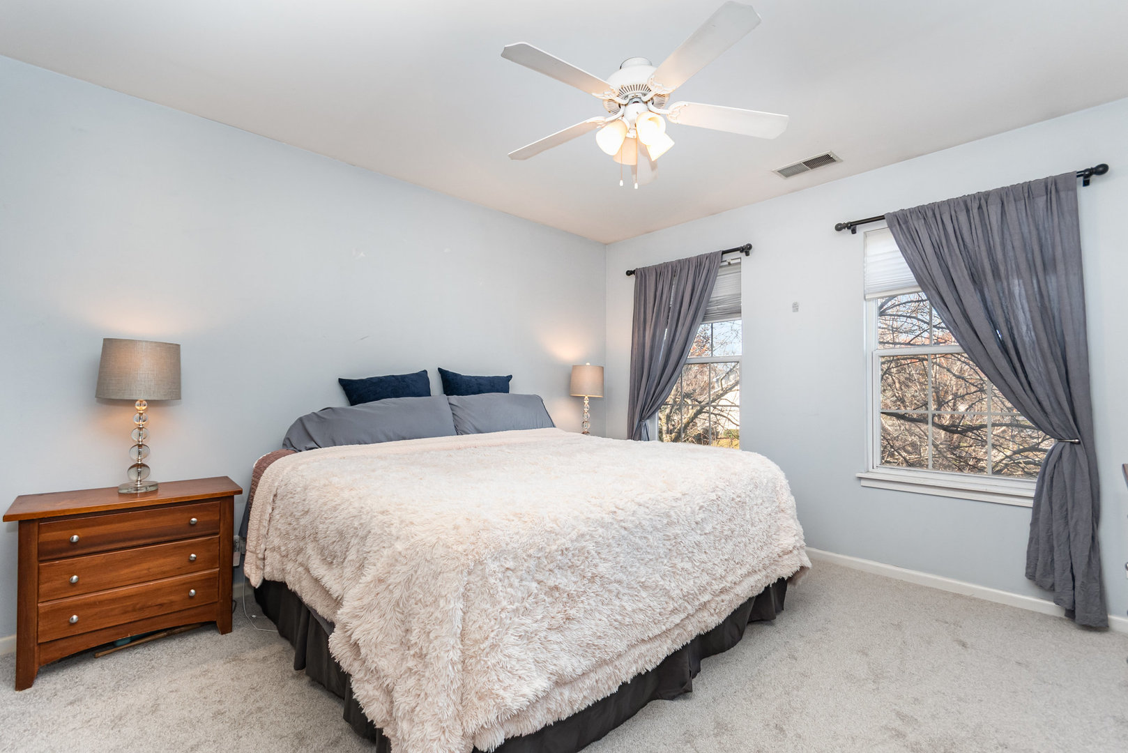 714 Pinehurst Lane, Oswego, IL 60543