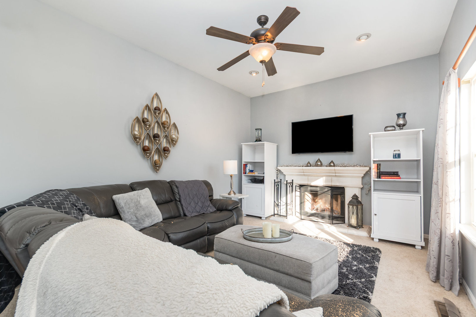 714 Pinehurst Lane, Oswego, IL 60543