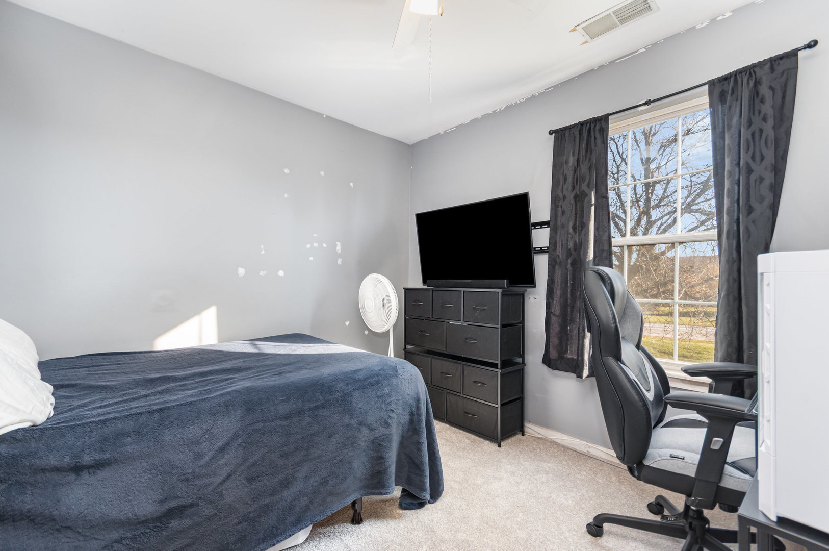 714 Pinehurst Lane, Oswego, IL 60543