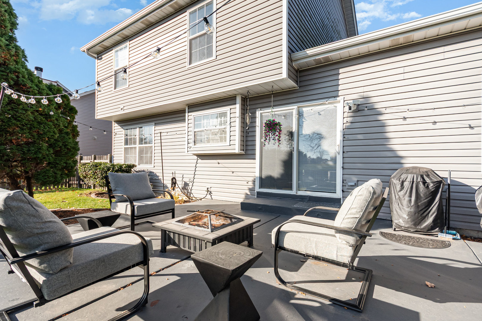 714 Pinehurst Lane, Oswego, IL 60543