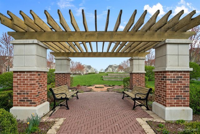 0N068 Forsythe Court, Winfield, IL 60190