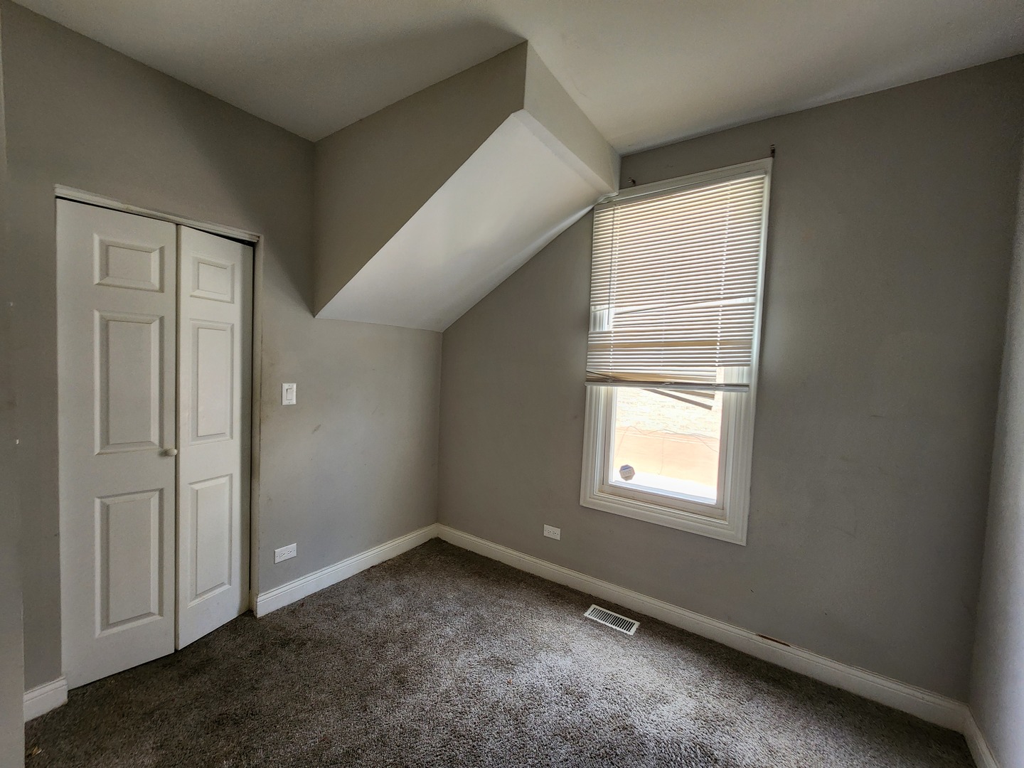 12211 S Wallace Street, Chicago, IL 60628