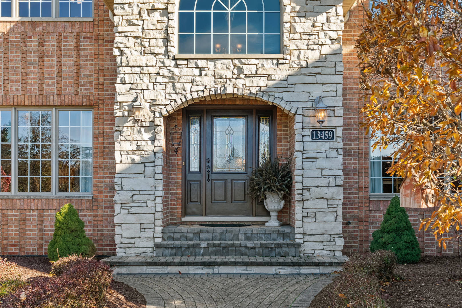 13459 Fox Hill Drive, Lemont, IL 60439