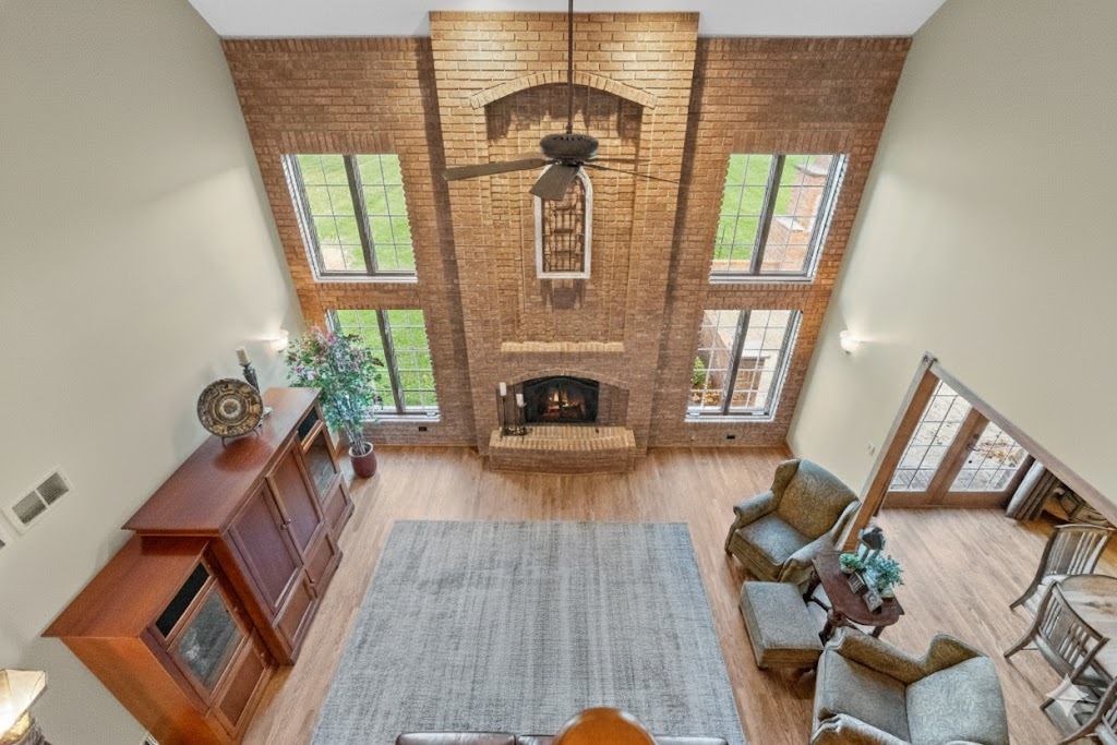 13459 Fox Hill Drive, Lemont, IL 60439