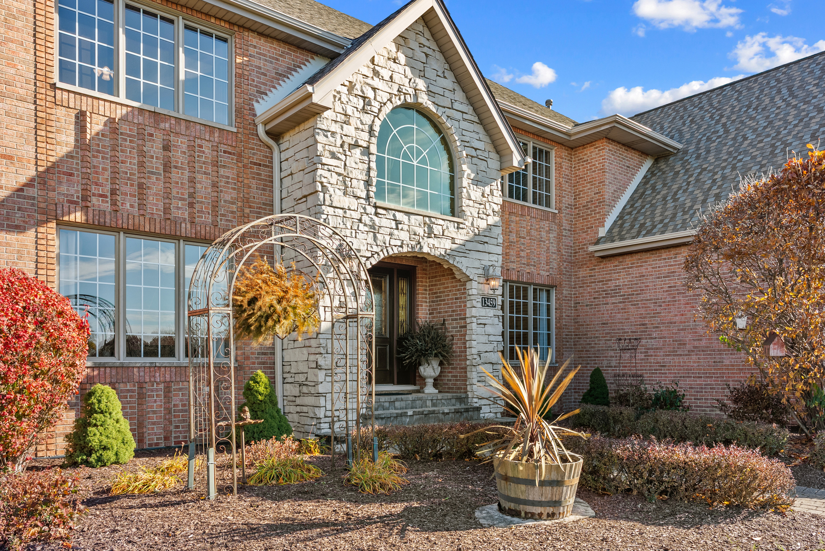 13459 Fox Hill Drive, Lemont, IL 60439