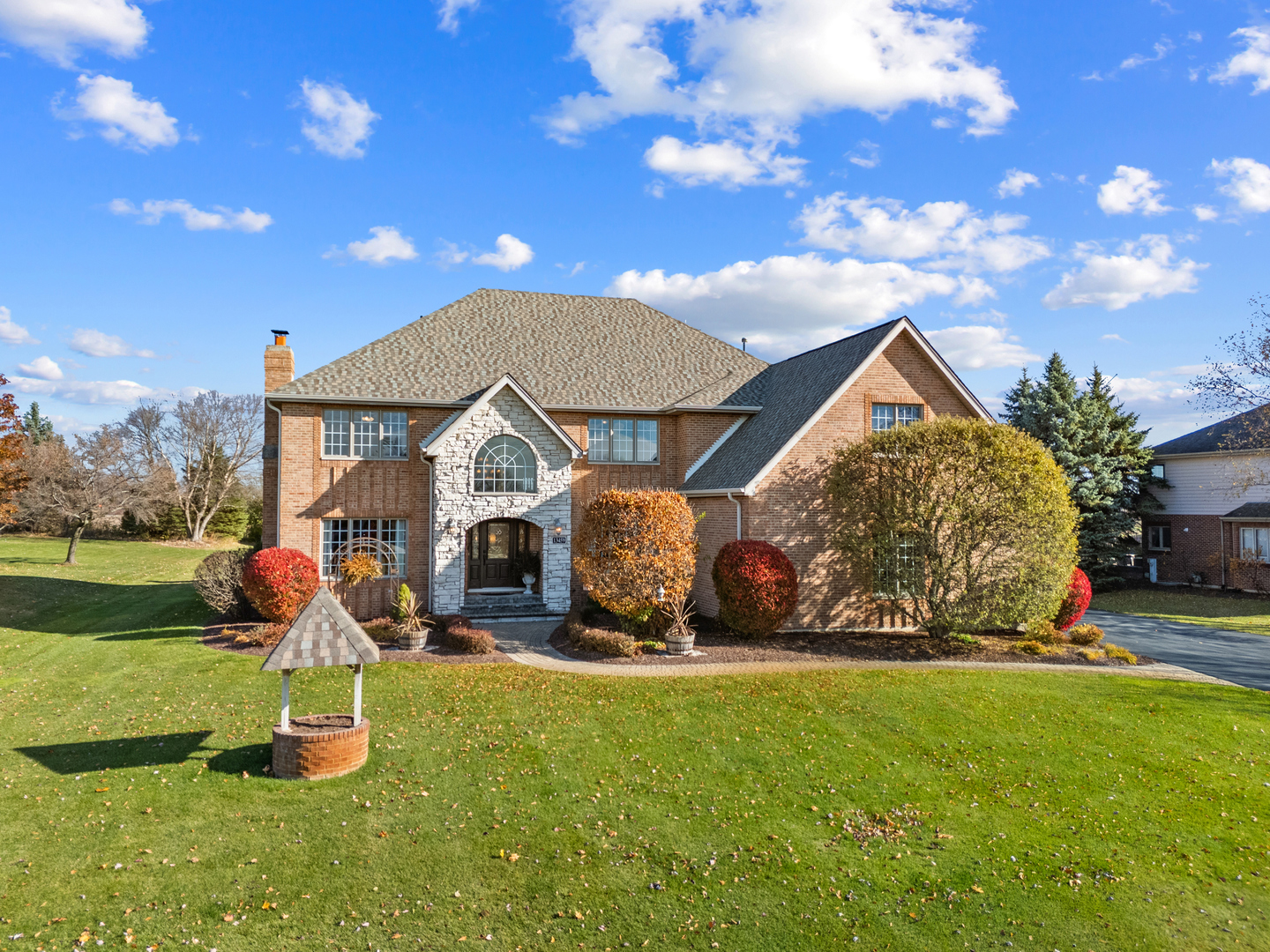 13459 Fox Hill Drive, Lemont, IL 60439