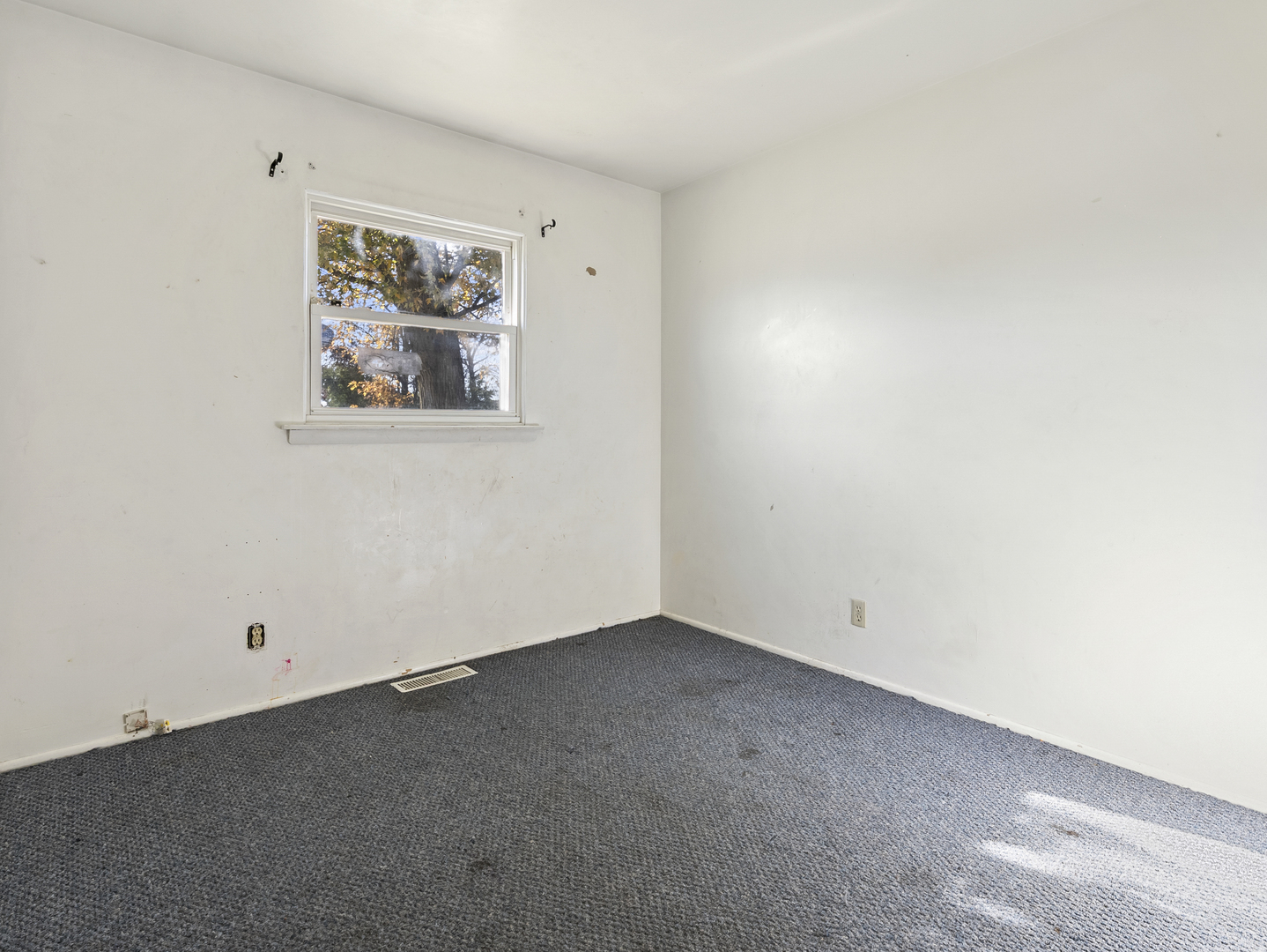 317 Butterfield Road, North Aurora, IL 60542