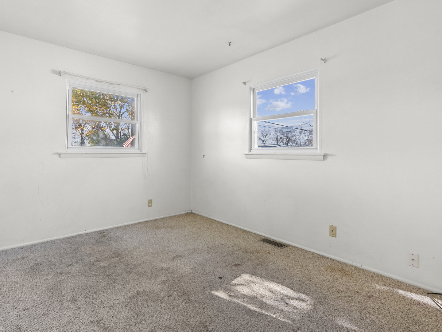 317 Butterfield Road, North Aurora, IL 60542