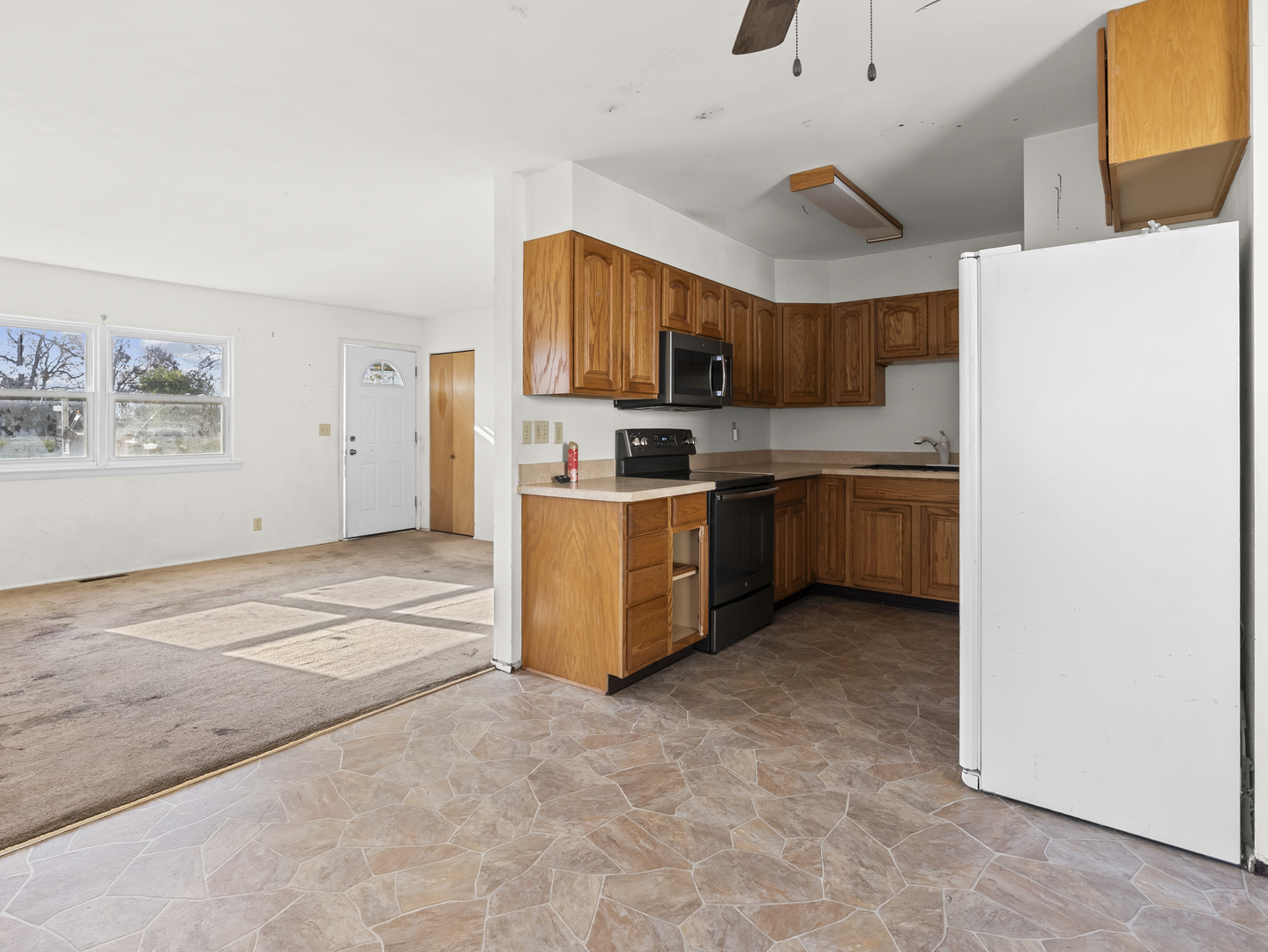 317 Butterfield Road, North Aurora, IL 60542