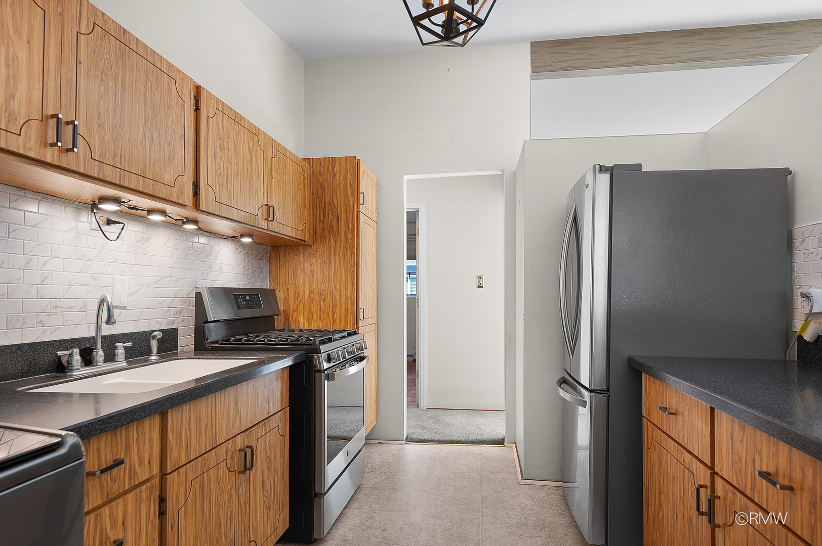 2303 Fulle Street, Rolling Meadows, IL 60008