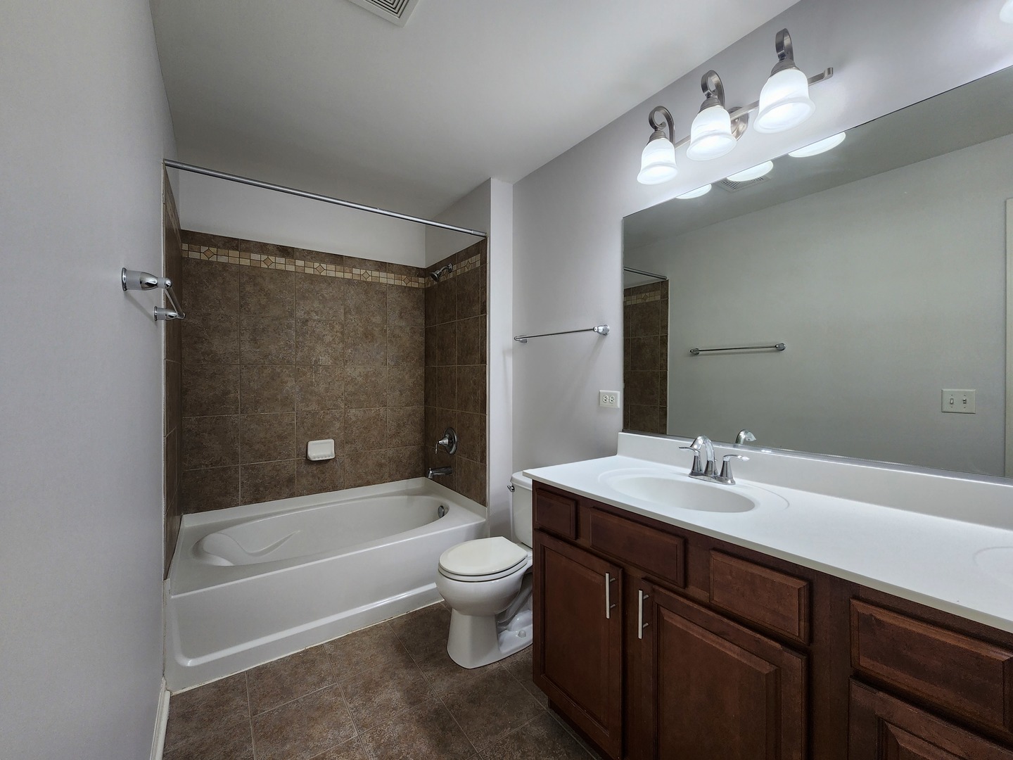 208 W HYDE Street #0, Arlington Heights, IL 60005