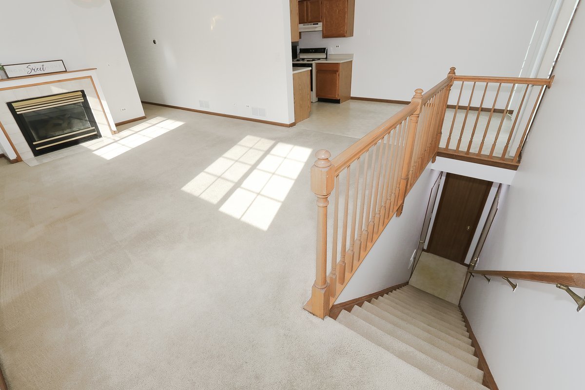 437 Village Creek Drive #437, Lake In The Hills, IL 60156