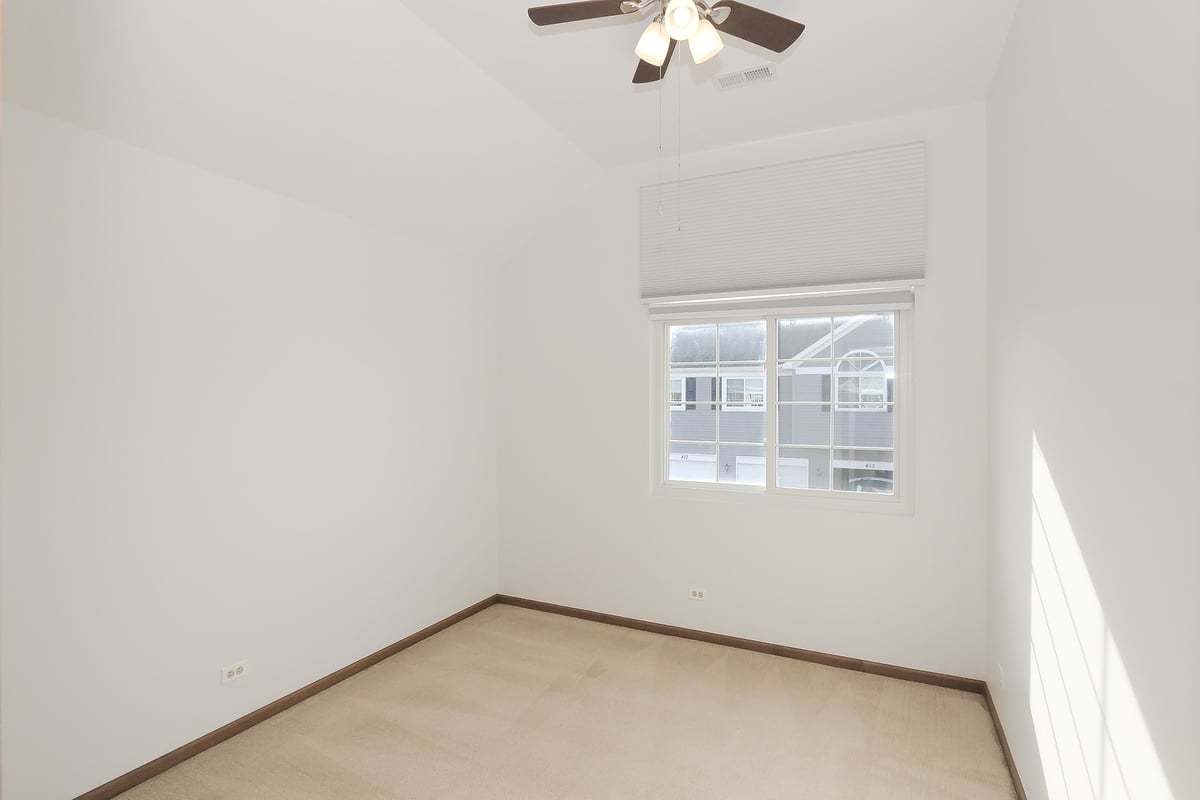 437 Village Creek Drive #437, Lake In The Hills, IL 60156