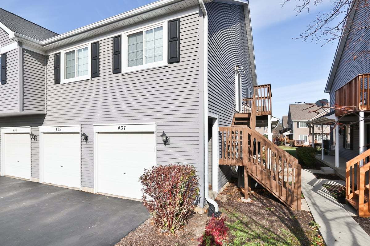 437 Village Creek Drive #437, Lake In The Hills, IL 60156