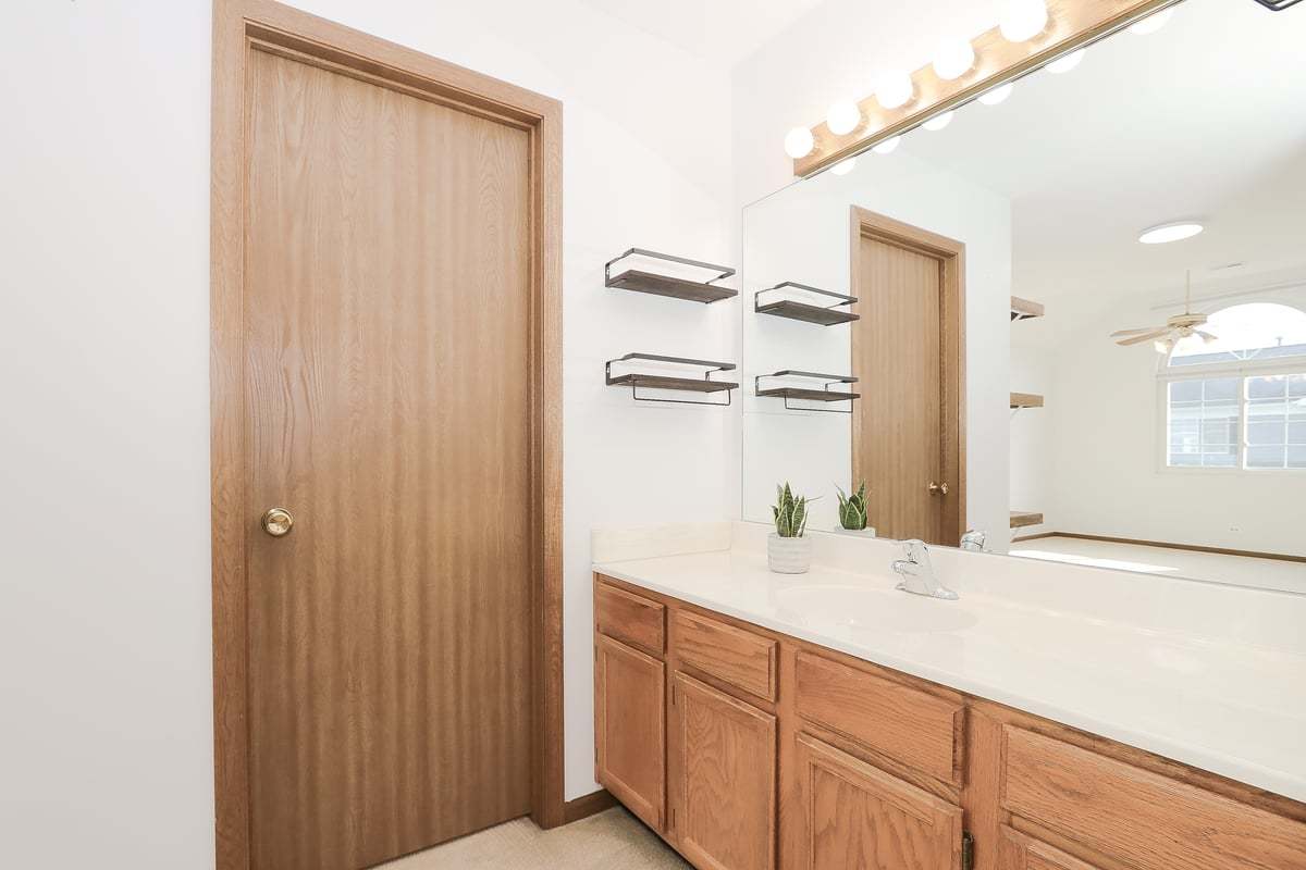 437 Village Creek Drive #437, Lake In The Hills, IL 60156