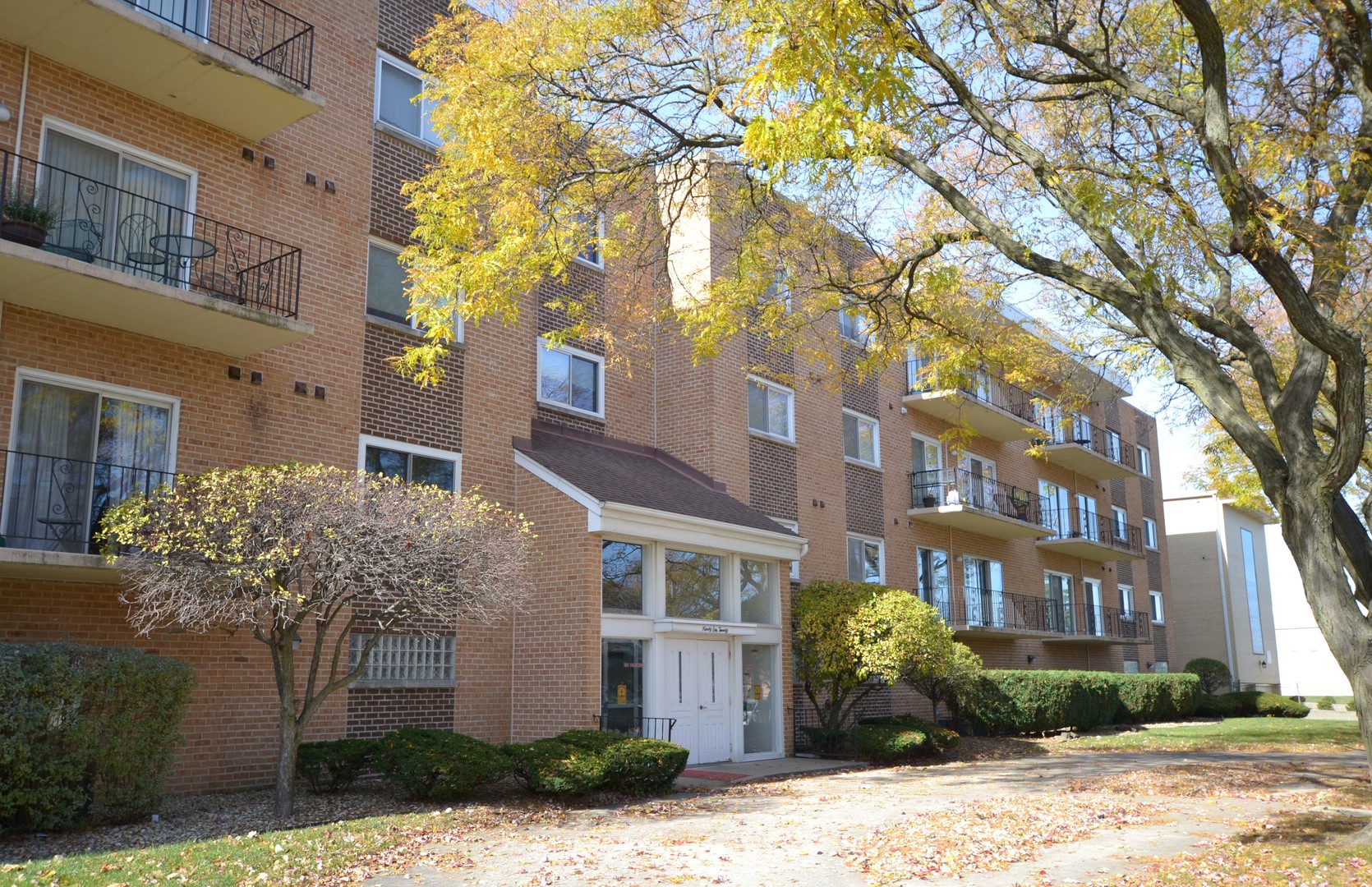 9620 S Komensky Avenue #305, Oak Lawn, IL 60453