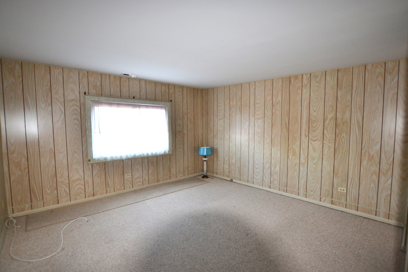 9620 S Komensky Avenue #305, Oak Lawn, IL 60453