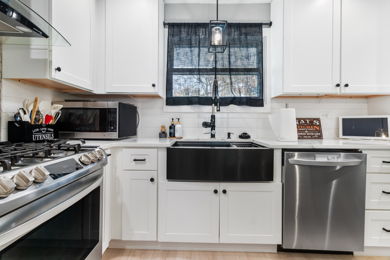 7 Purchase Court, Bolingbrook, IL 60440