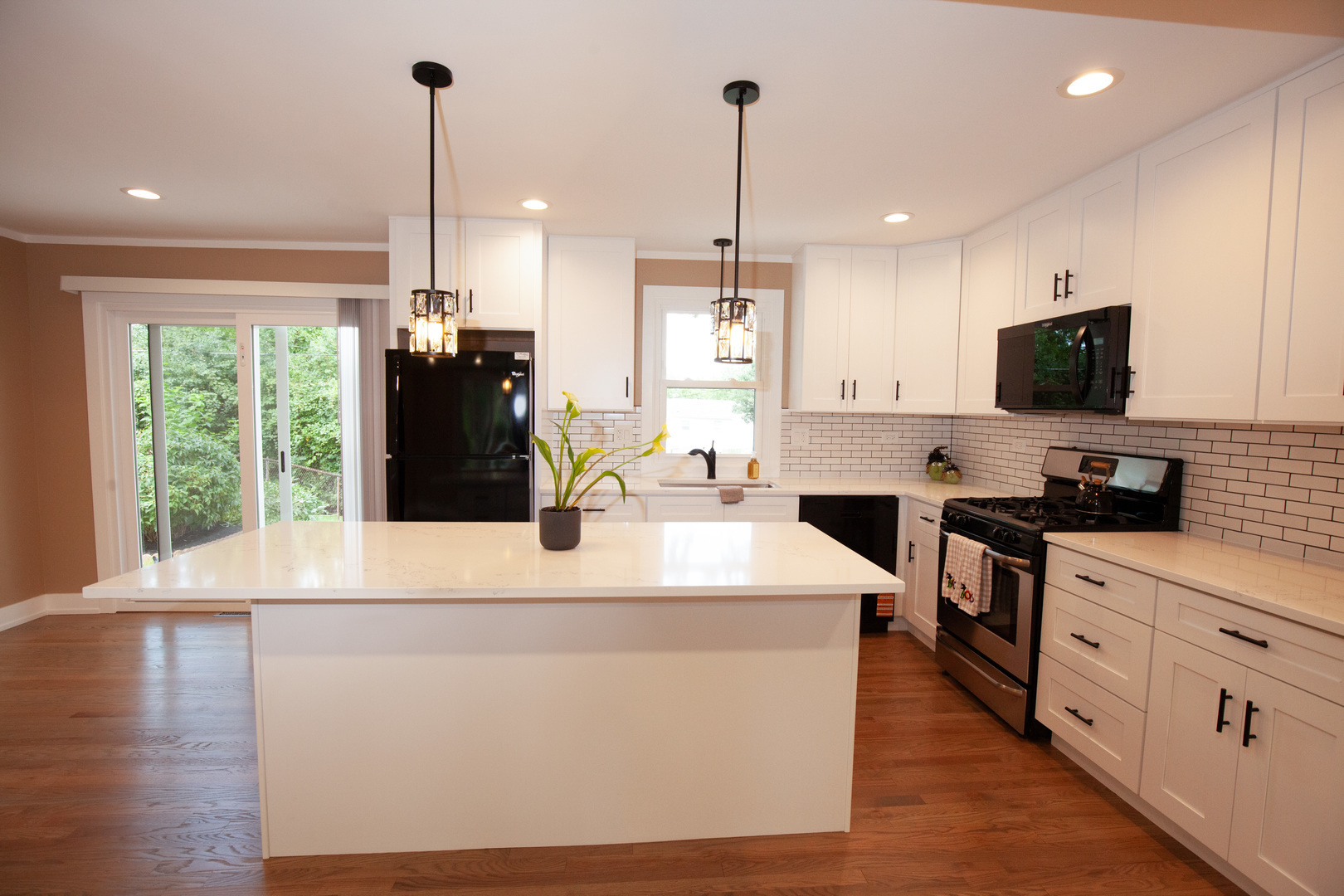 9012 W 89th Street, Hickory Hills, IL 60457