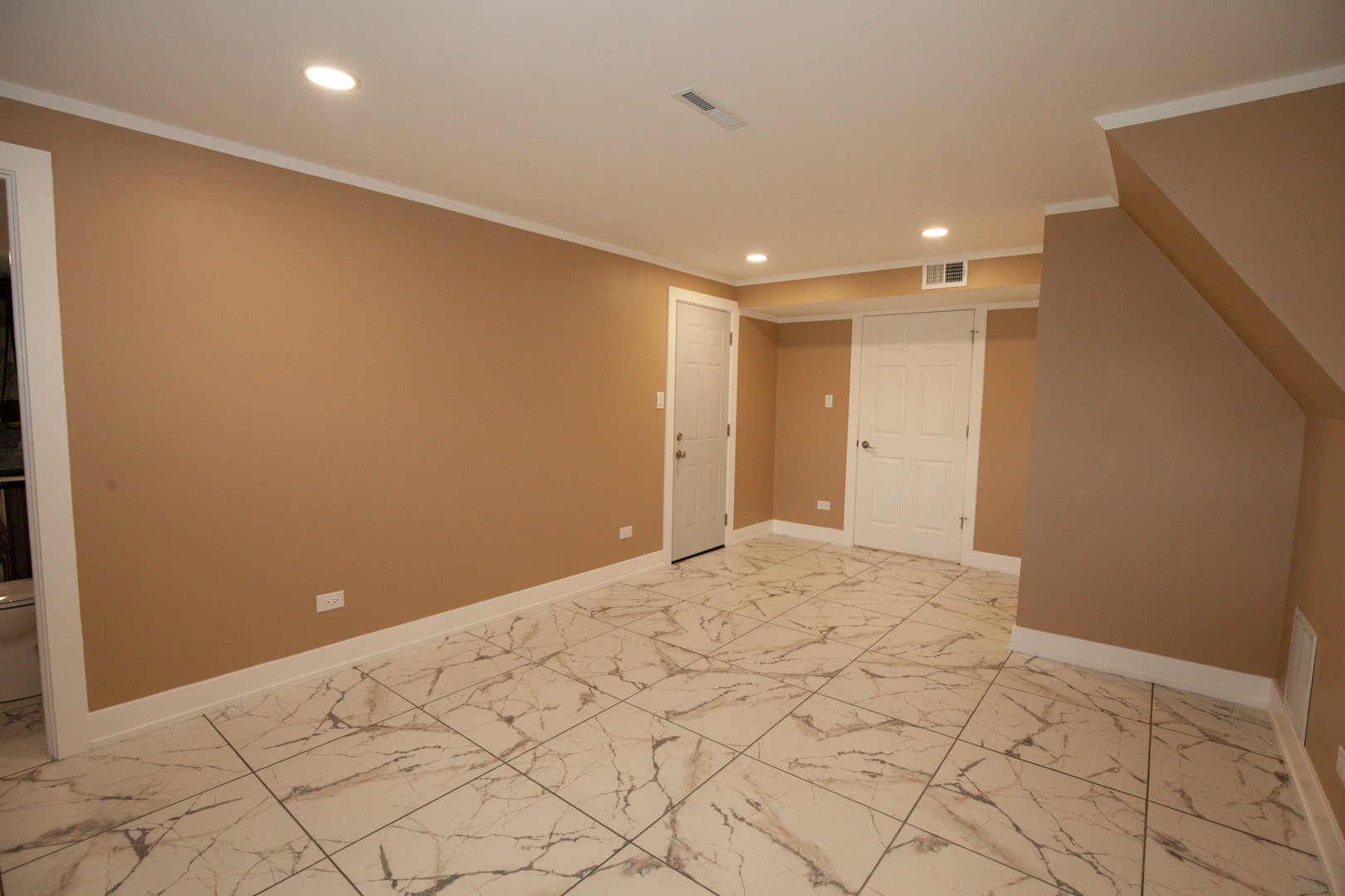 9012 W 89th Street, Hickory Hills, IL 60457