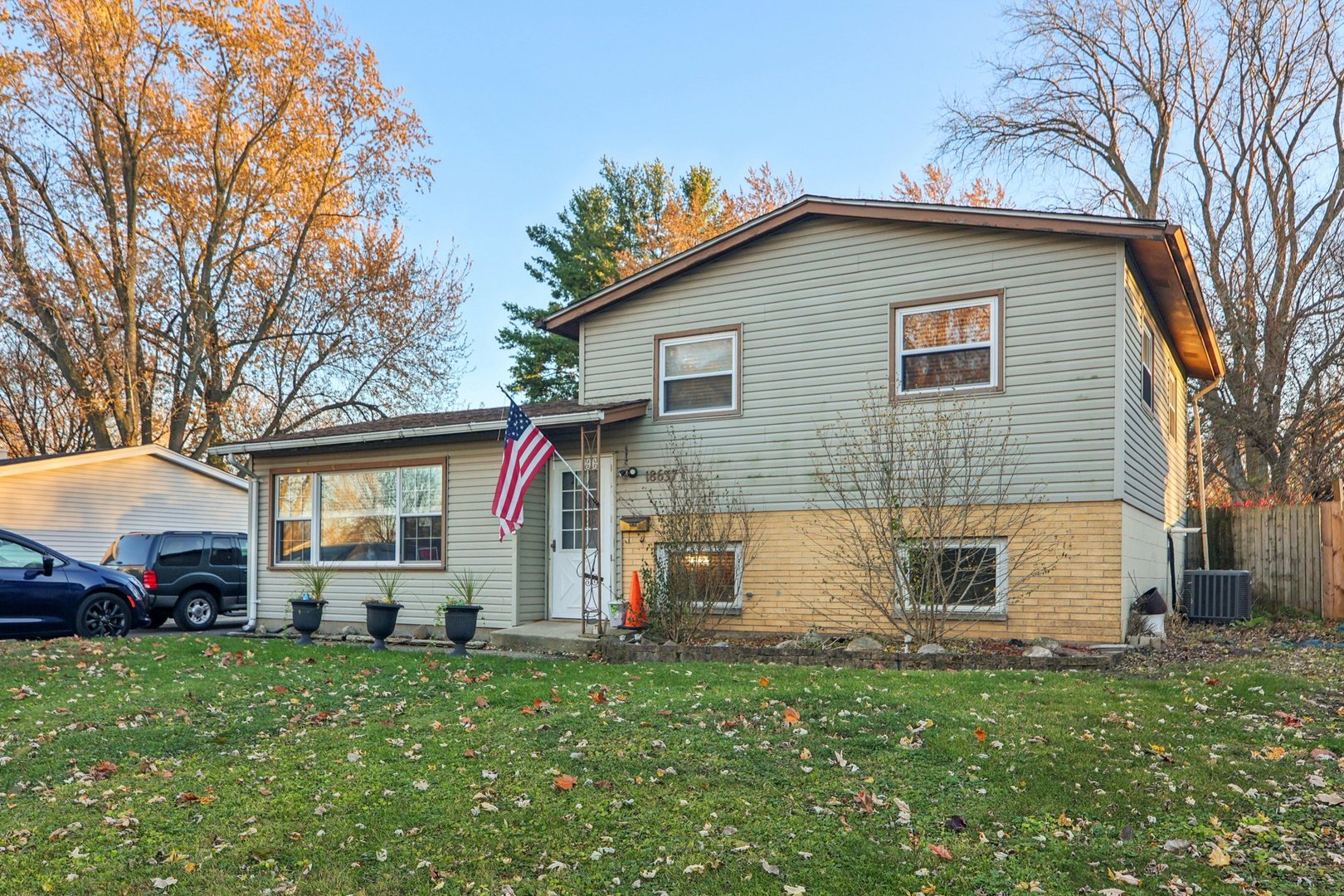 18637 W Karen Lane, Gurnee, IL 60031