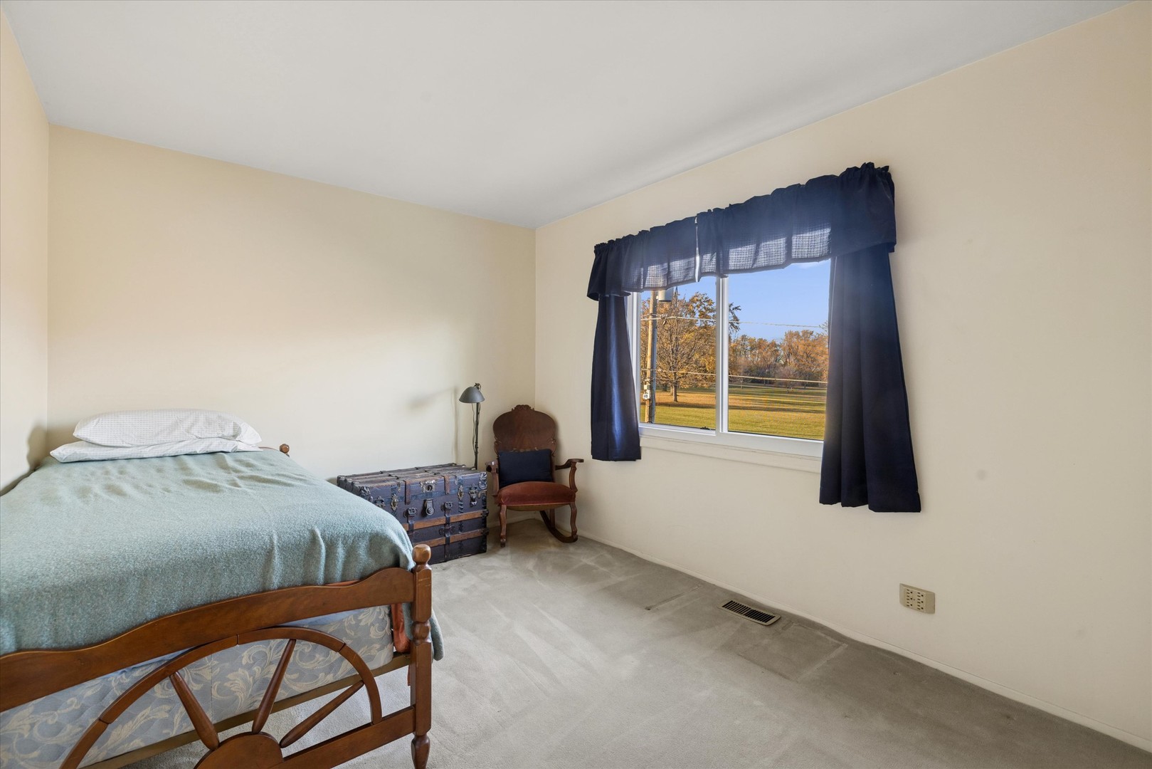 46 E Country Club Court, Palatine, IL 60067