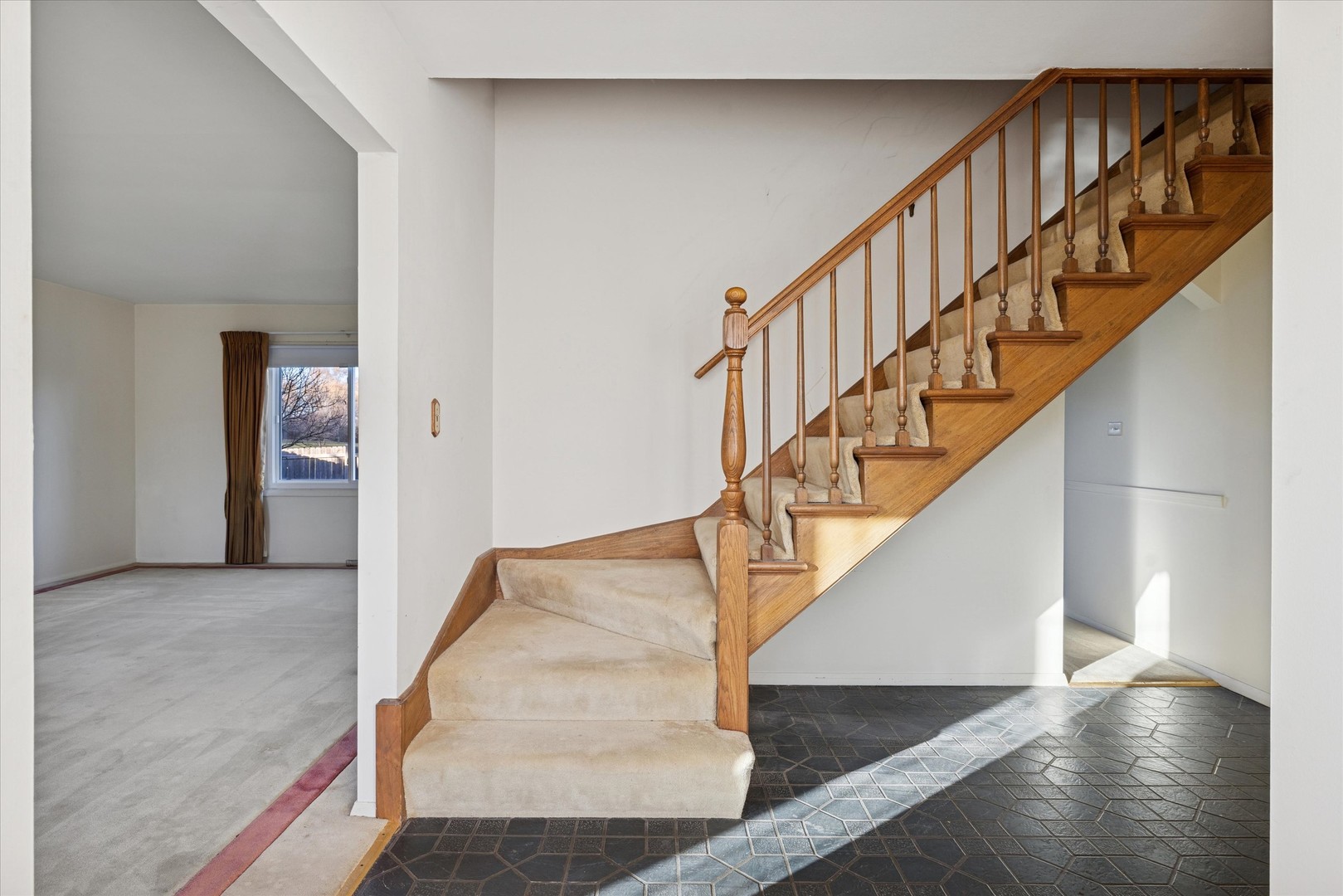 46 E Country Club Court, Palatine, IL 60067