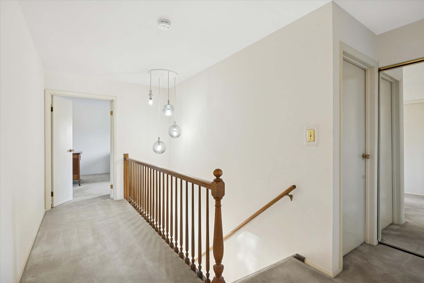 46 E Country Club Court, Palatine, IL 60067