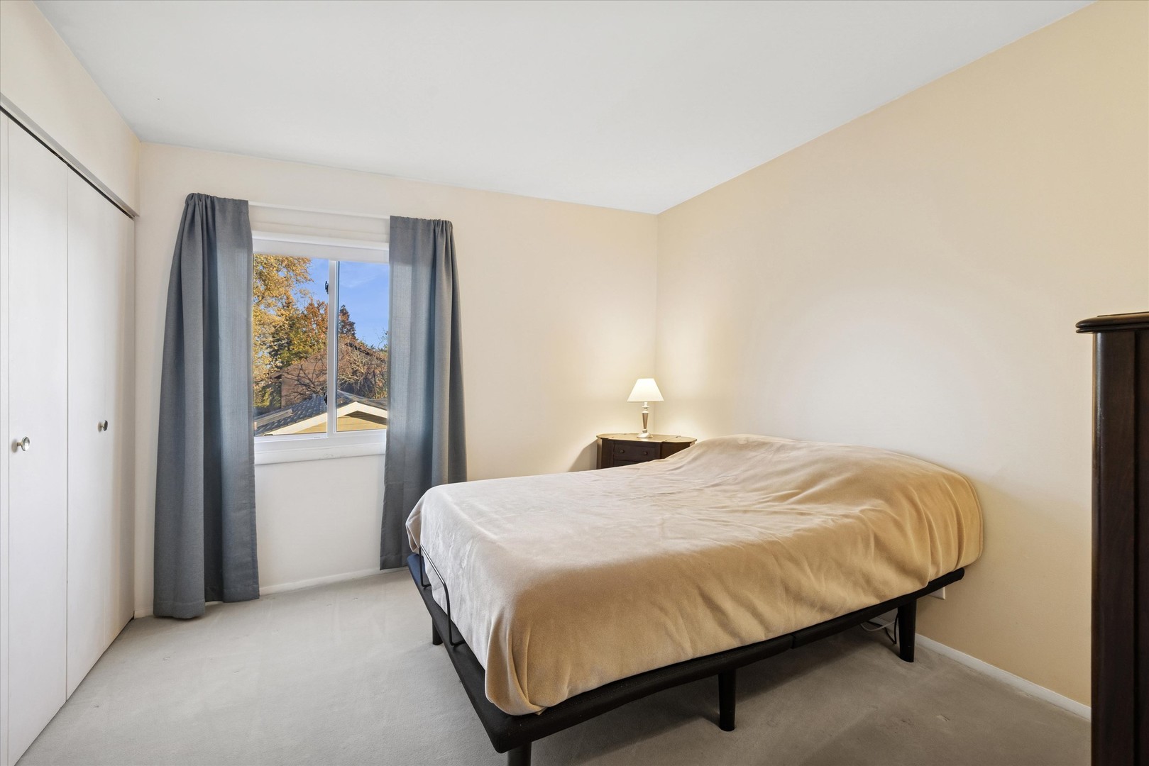 46 E Country Club Court, Palatine, IL 60067