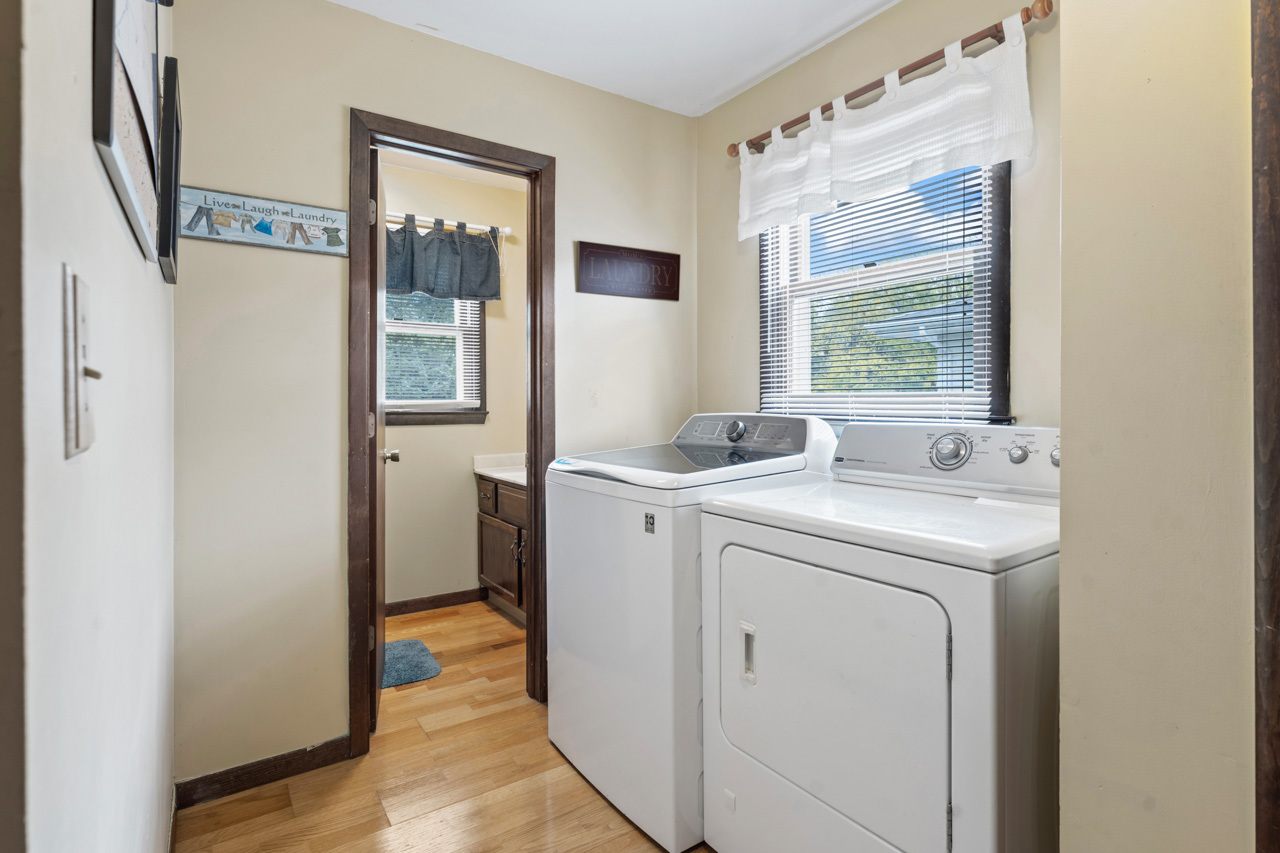 10820 Bonnie Brae Road, Huntley, IL 60142