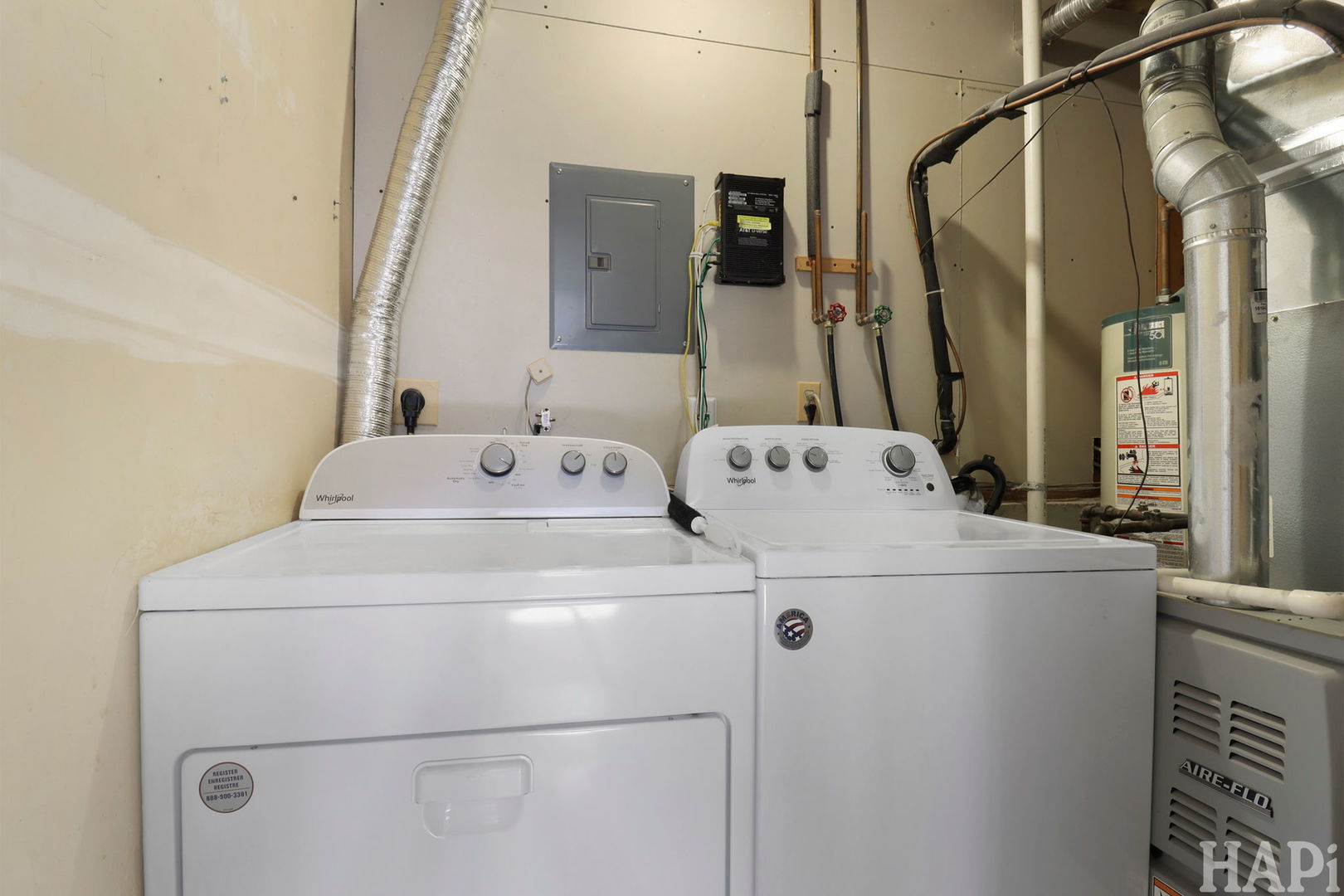 5518 W Chasefield Circle, McHenry, IL 60050