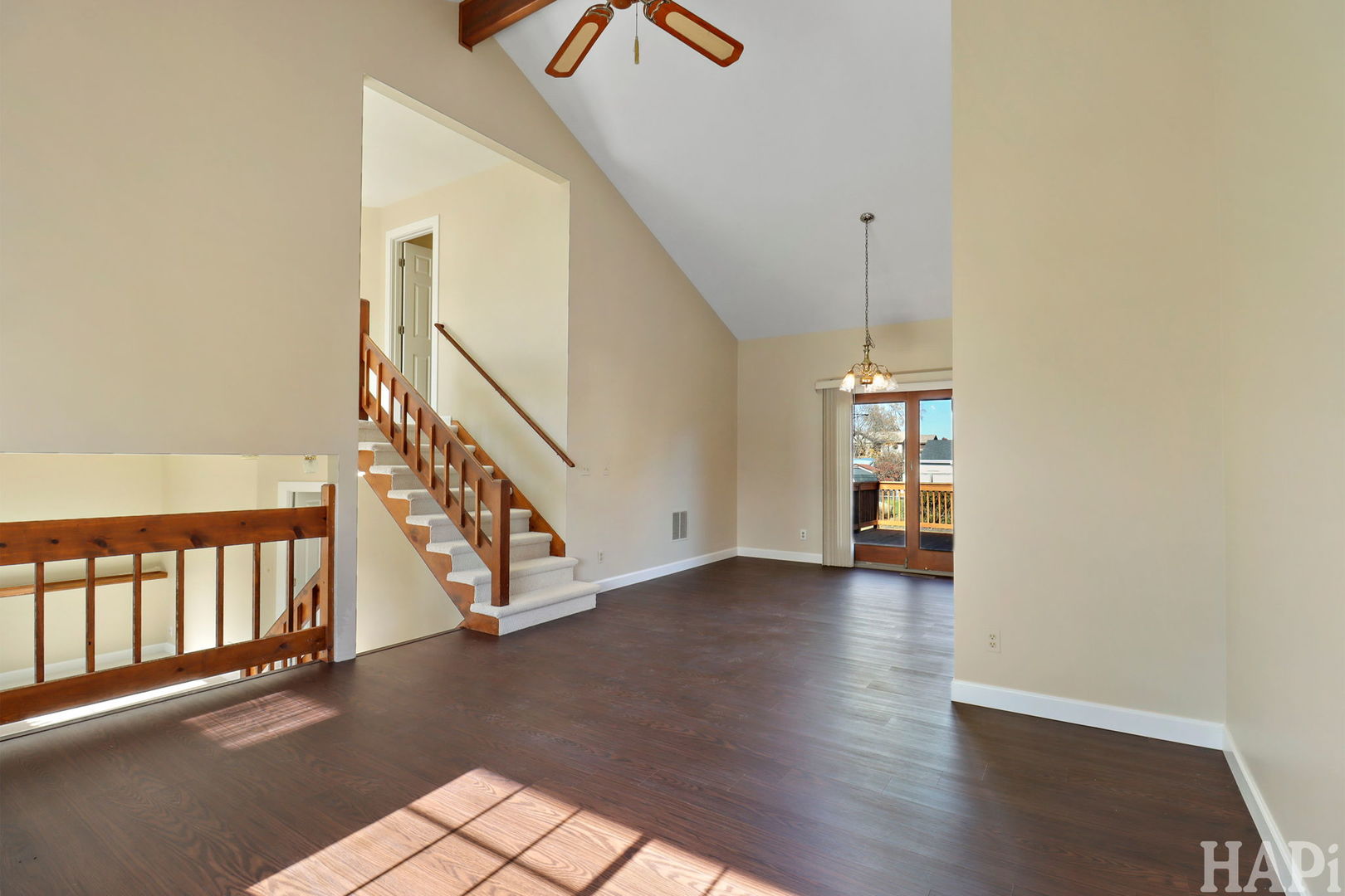 5518 W Chasefield Circle, McHenry, IL 60050