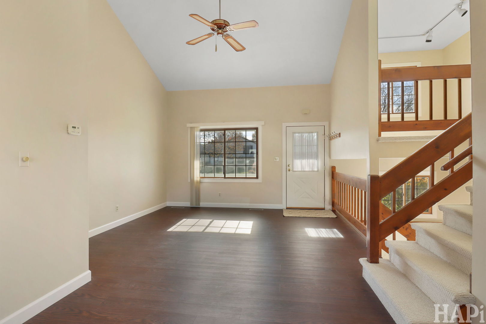 5518 W Chasefield Circle, McHenry, IL 60050