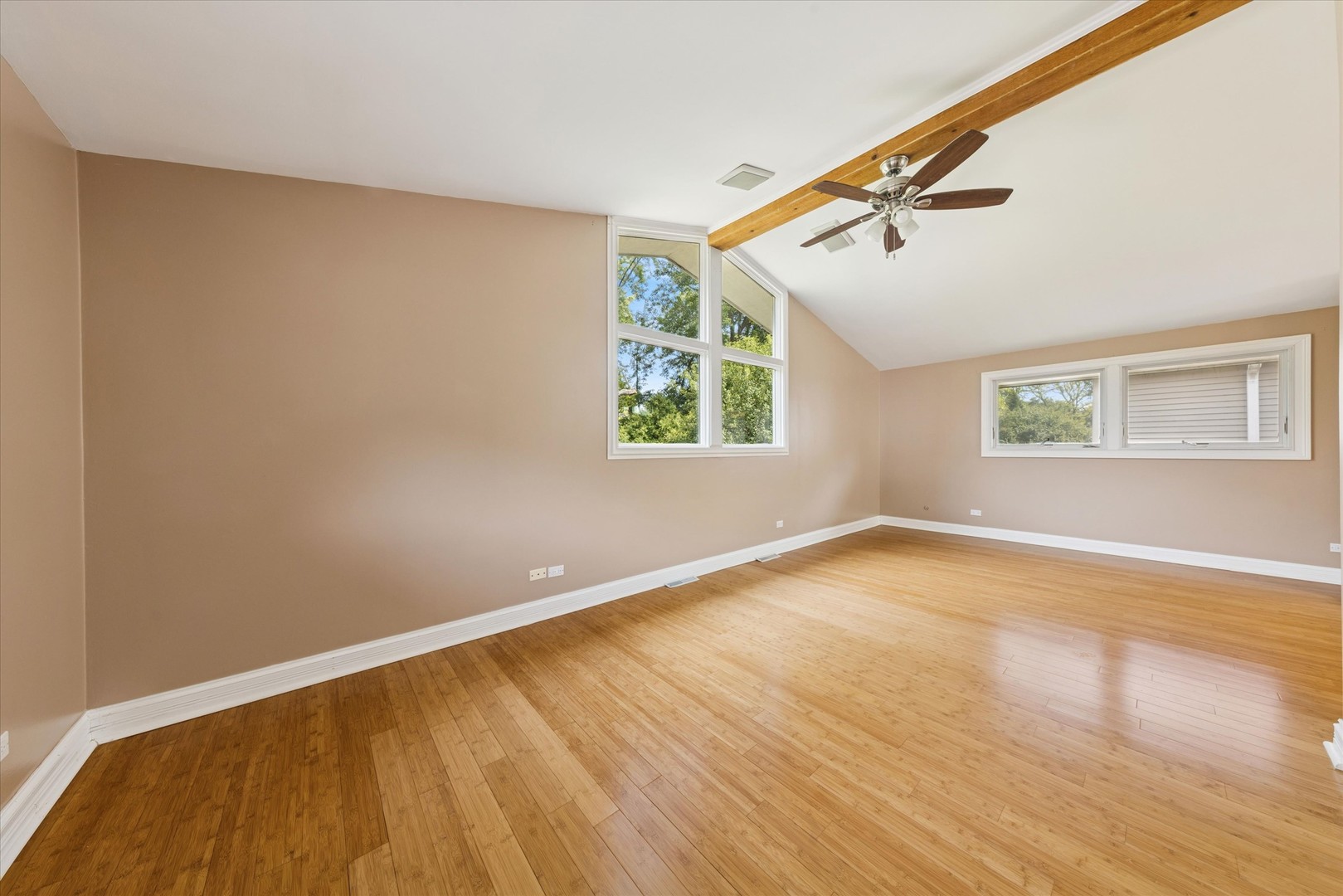 1136 Barneswood Drive, Downers Grove, IL 60515