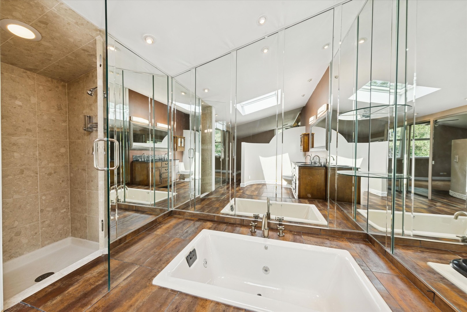 1136 Barneswood Drive, Downers Grove, IL 60515