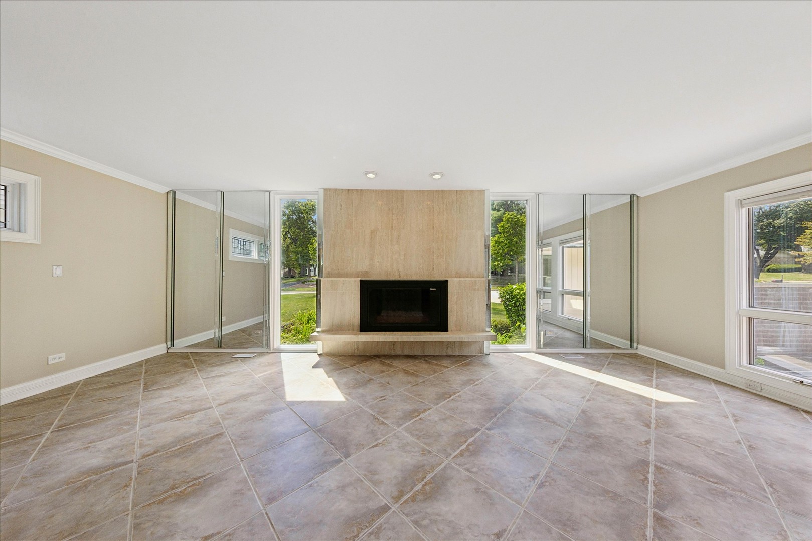 1136 Barneswood Drive, Downers Grove, IL 60515