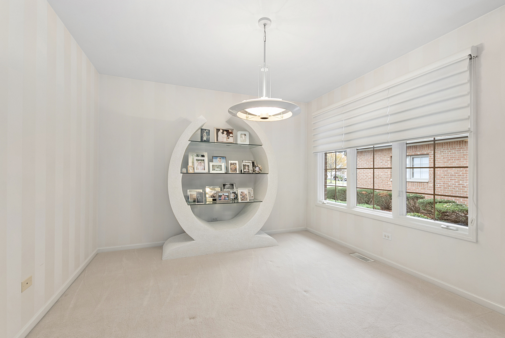 18332 Pond View Court, Tinley Park, IL 60477