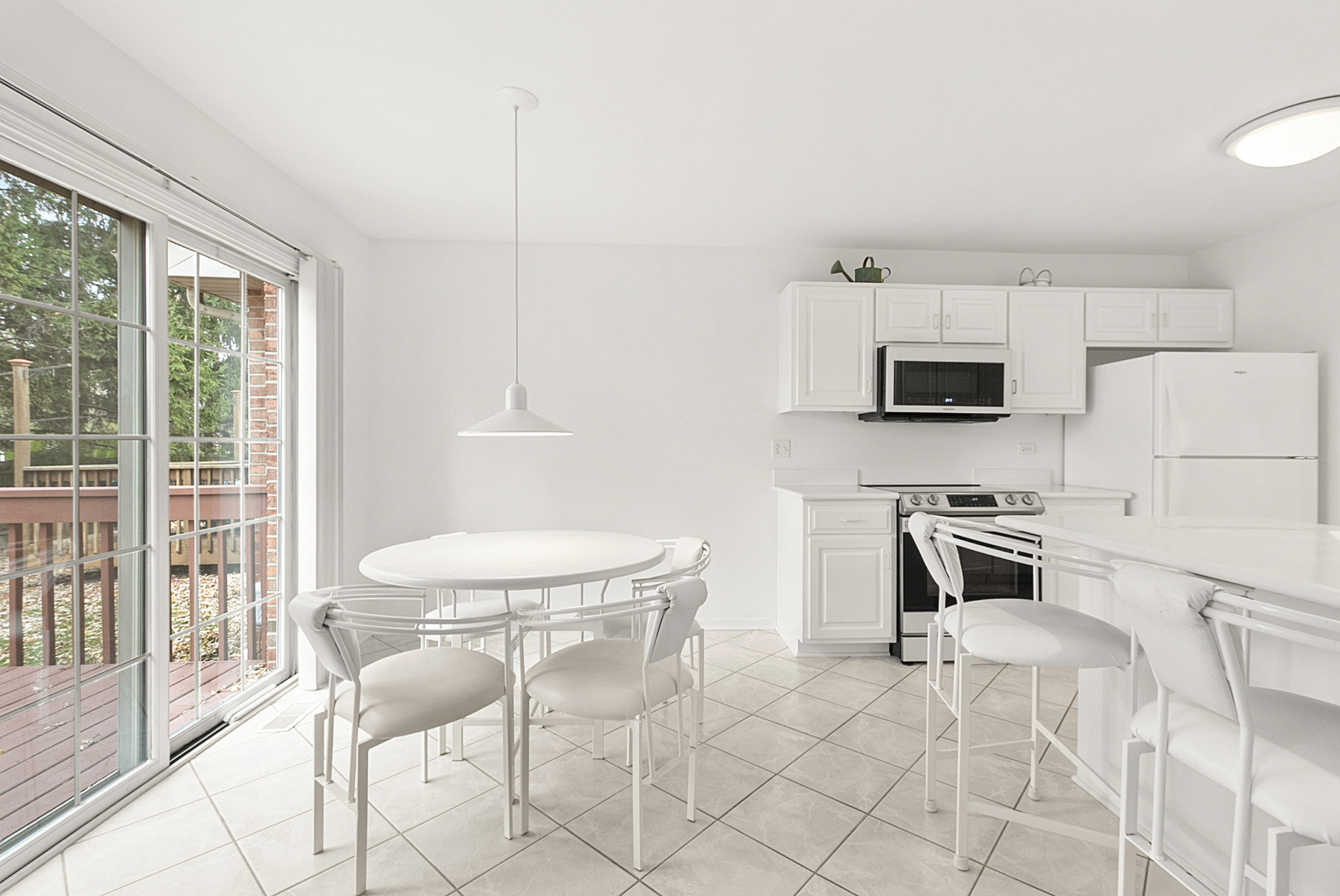 18332 Pond View Court, Tinley Park, IL 60477