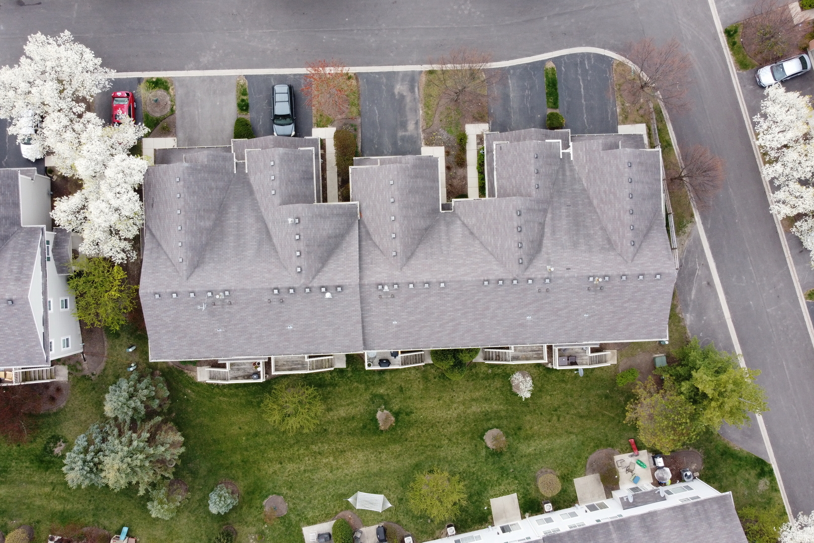 761 Creekside Circle #9-3, Gurnee, IL 60031