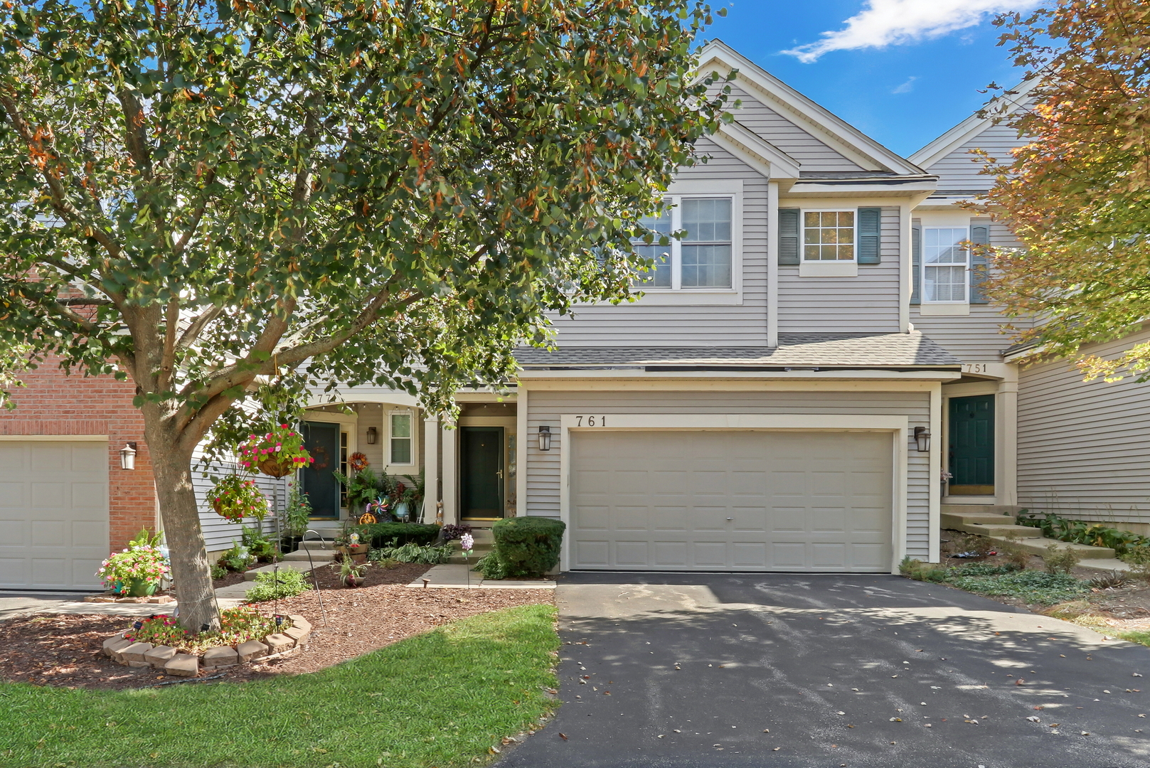 761 Creekside Circle #9-3, Gurnee, IL 60031