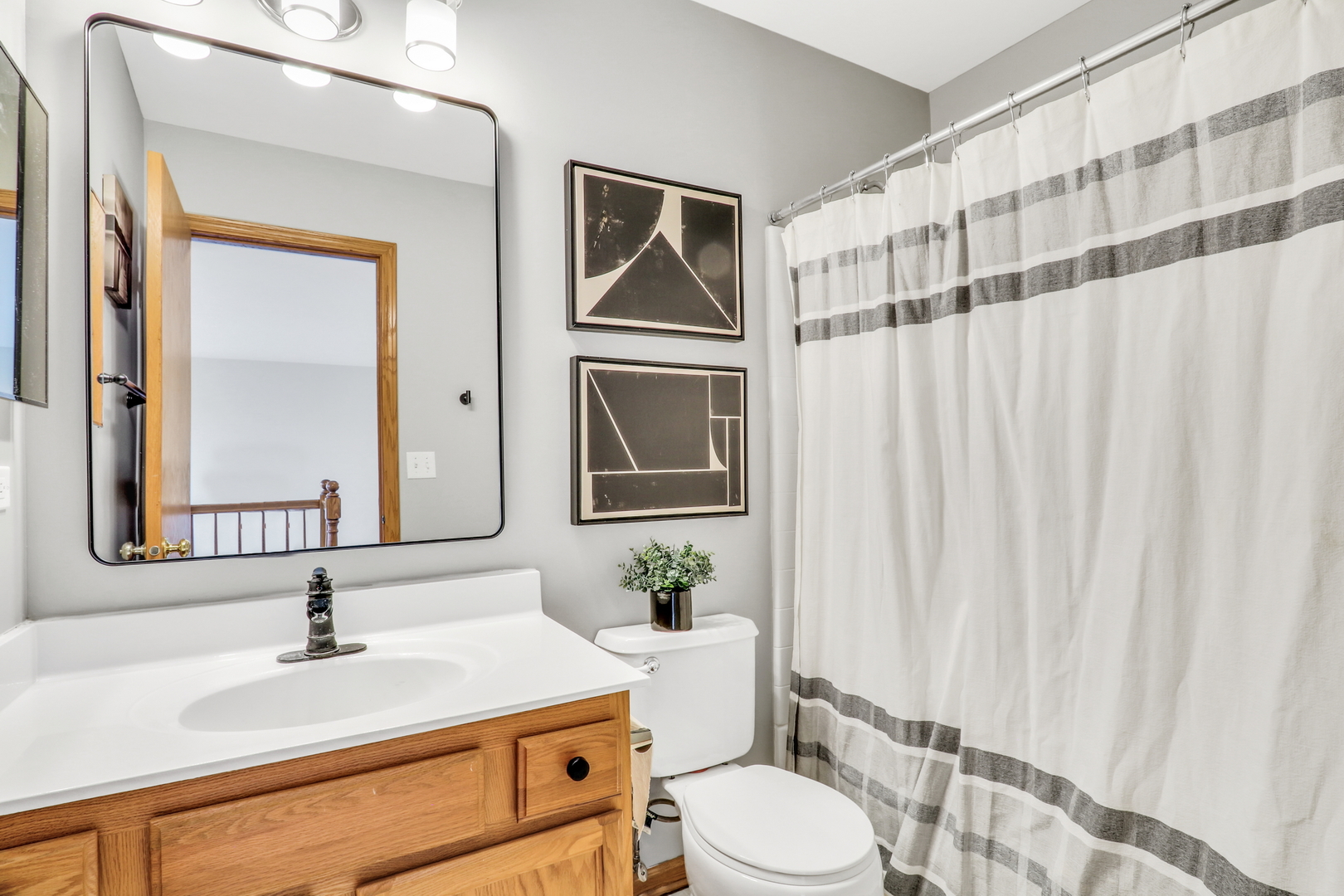 761 Creekside Circle #9-3, Gurnee, IL 60031