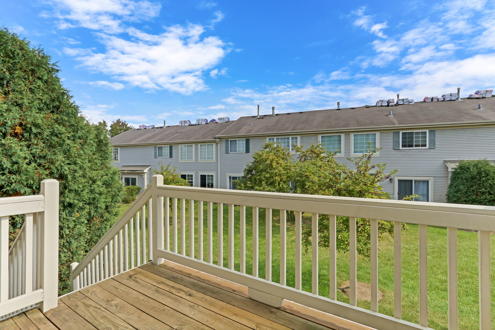 761 Creekside Circle #9-3, Gurnee, IL 60031