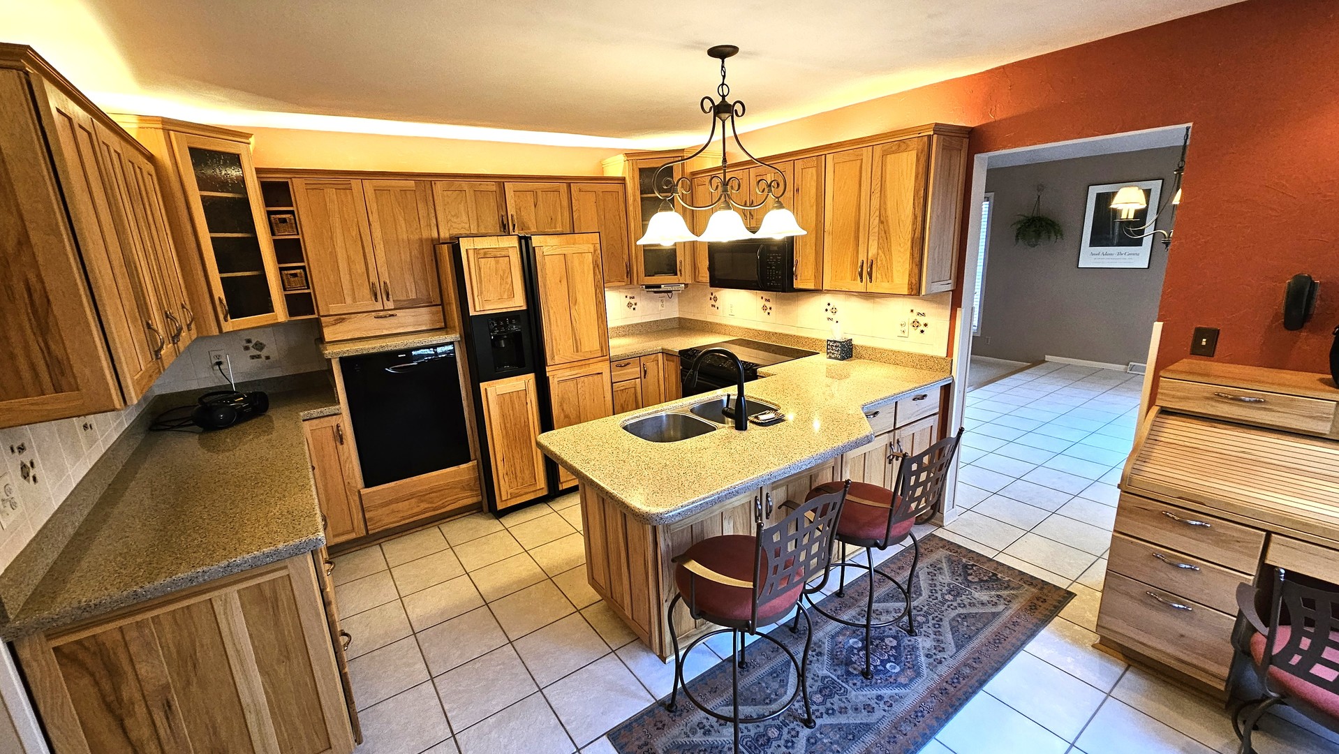 6720 Woodcrest Parkway, Rockford, IL 61109