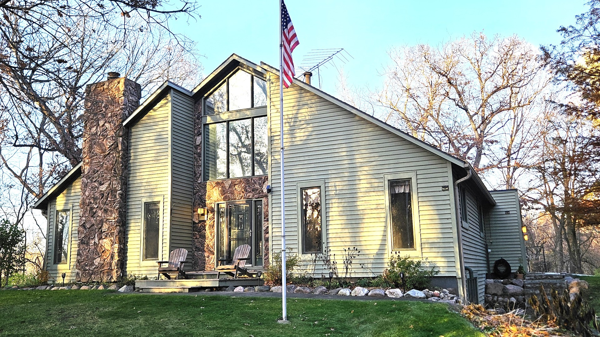 6720 Woodcrest Parkway, Rockford, IL 61109