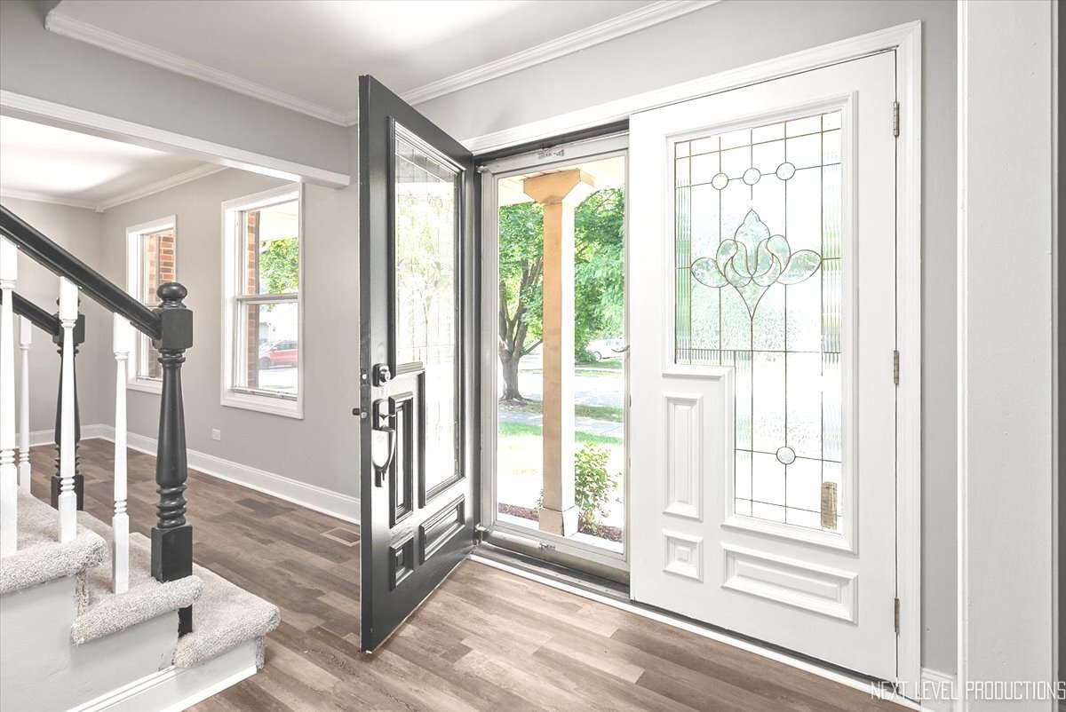 1704 Kenyon Drive, Naperville, IL 60565