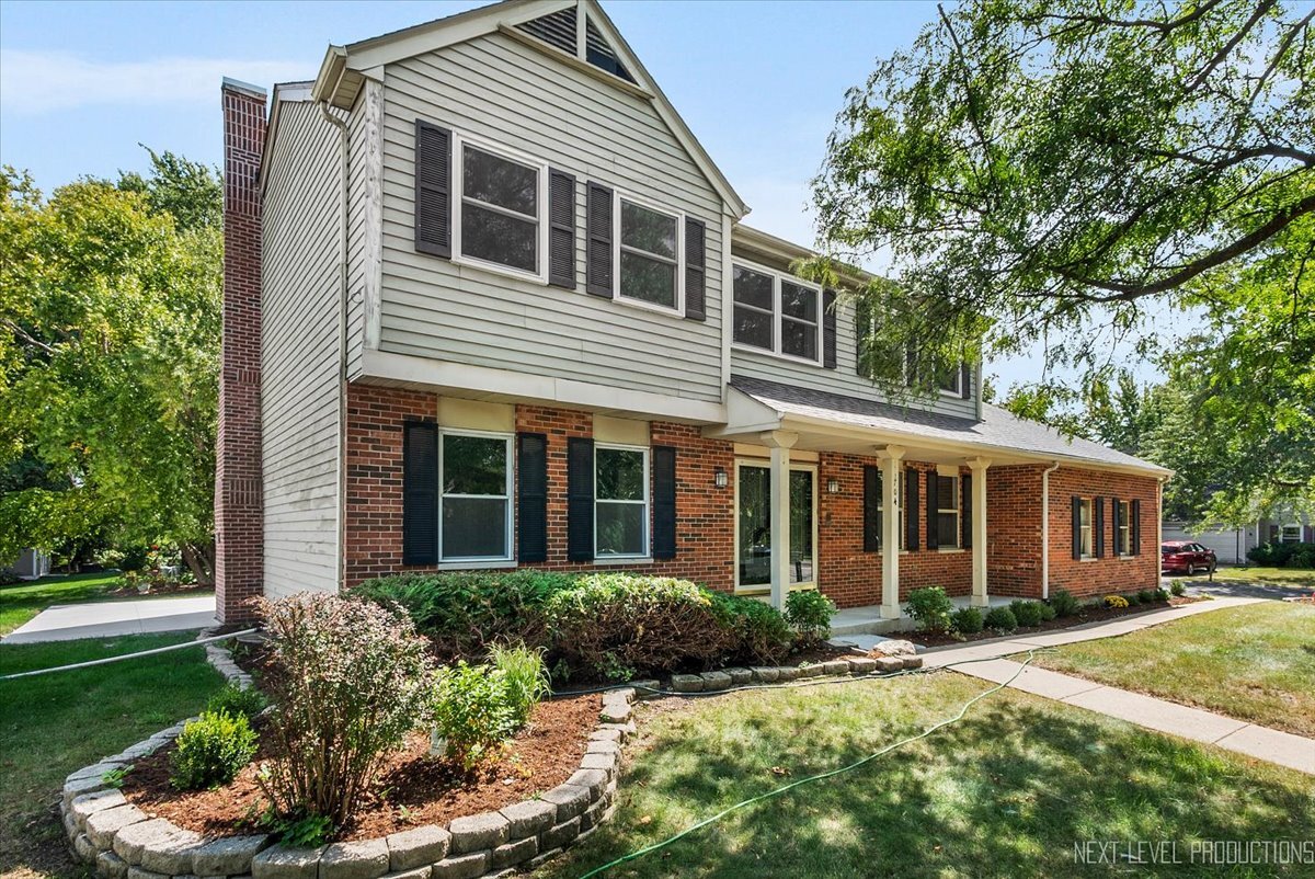 1704 Kenyon Drive, Naperville, IL 60565