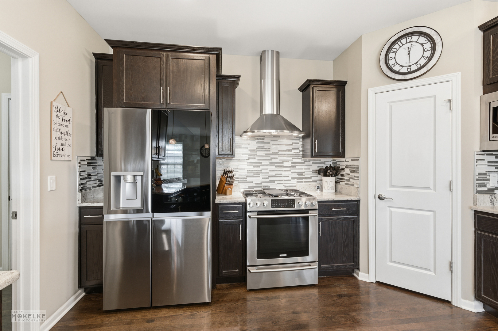 931 S Carly Circle, Yorkville, IL 60560