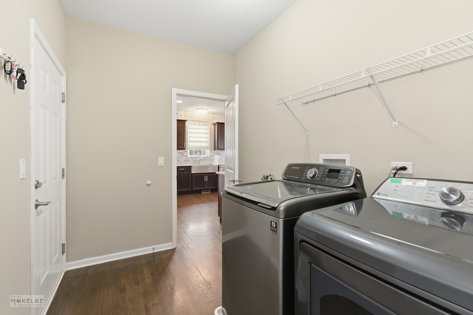 931 S Carly Circle, Yorkville, IL 60560